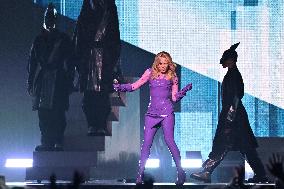 Kylie Minogue Performs At The Accor Arena - Paris