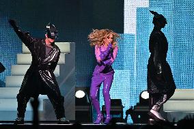 Kylie Minogue Performs At The Accor Arena - Paris