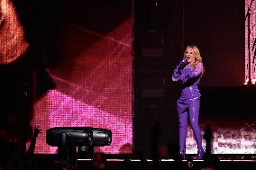 Kylie Minogue Performs At The Accor Arena - Paris