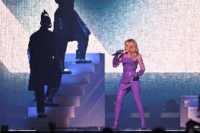 Kylie Minogue Performs At The Accor Arena - Paris