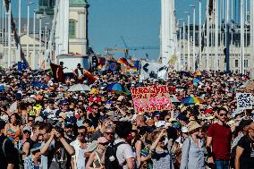 Hundreds of Thousands Take Part in The Banned Pride March - Budapest