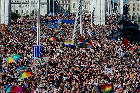 Hundreds of Thousands Take Part in The Banned Pride March - Budapest