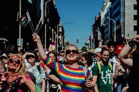 Hundreds of Thousands Take Part in The Banned Pride March - Budapest