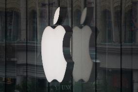Apple Logo
