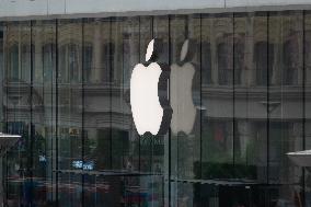 Apple Logo