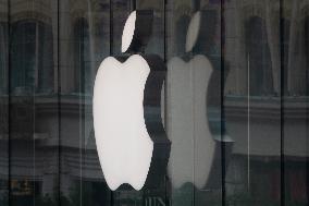 Apple Logo