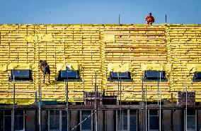 Construction Workers During The National Heat Plan - Gouda