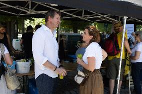 Farmers banquet against the Duplomb law - Paris