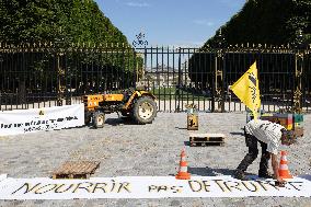 Farmers banquet against the Duplomb law - Paris