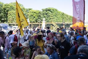 Farmers banquet against the Duplomb law - Paris