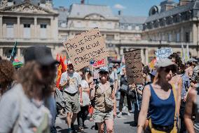 French Public Broadcasting On Strike - Paris