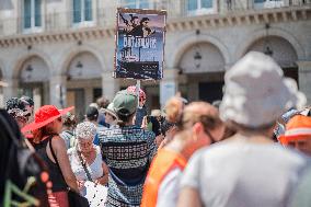 French Public Broadcasting On Strike - Paris