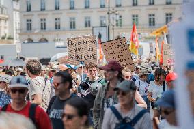 French Public Broadcasting On Strike - Paris