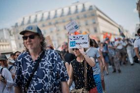 French Public Broadcasting On Strike - Paris