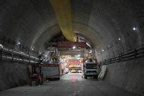 Nanchang-Jiujiang High-speed Railway Construction in Nanchang