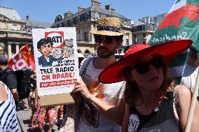 French Public Broadcasting On Strike - Paris