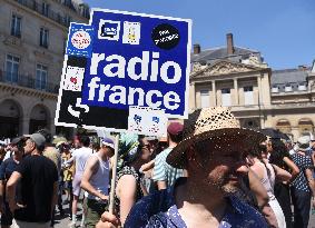 French Public Broadcasting On Strike - Paris