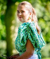 Royal Family s Traditional Photo Session - The Hague