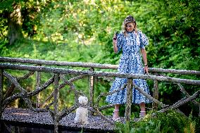 Royal Family s Traditional Photo Session - The Hague