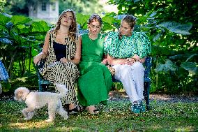 Royal Family s Traditional Photo Session - The Hague