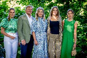 Royal Family s Traditional Photo Session - The Hague