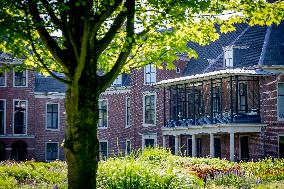 Royal Family s Traditional Photo Session - The Hague