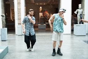 Silent Encounter Musee Guimet