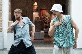 Silent Encounter Musee Guimet