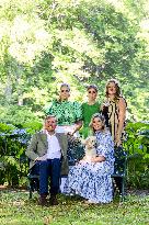 Royal Family s Traditional Photo Session - The Hague