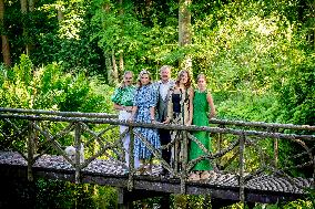 Royal Family s Traditional Photo Session - The Hague