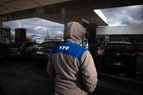 Argentina to Appeal U.S. Court Order to Transfer 51 % of YPF Shares