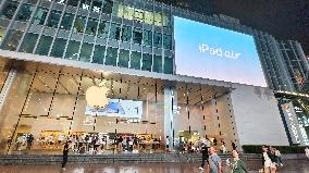 iPhone 16 Became 618 Shopping Festival Mobile Phone Champion