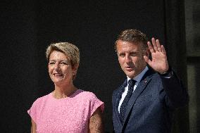 Emmanuel Macron Welcomes Swiss President Karin Keller-Sutter - Paris