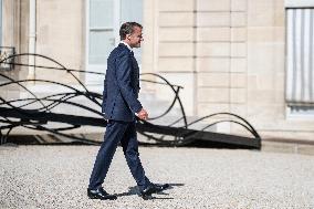Emmanuel Macron Welcomes Swiss President Karin Keller-Sutter - Paris