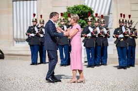 Emmanuel Macron Welcomes Swiss President Karin Keller-Sutter - Paris