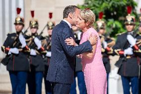 Emmanuel Macron Welcomes Swiss President Karin Keller-Sutter - Paris
