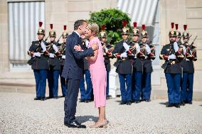 Emmanuel Macron Welcomes Swiss President Karin Keller-Sutter - Paris