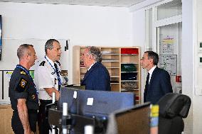 Bayrou Visits Crisis Center Amid Severe Heatwave in France - Paris