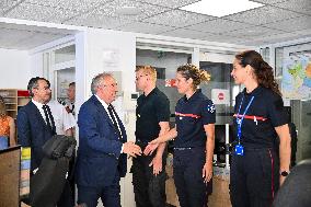Bayrou Visits Crisis Center Amid Severe Heatwave in France - Paris