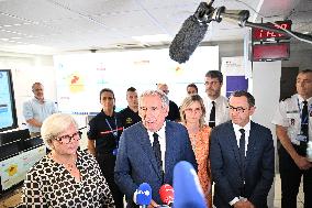 Bayrou Visits Crisis Center Amid Severe Heatwave in France - Paris