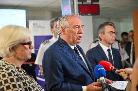 Bayrou Visits Crisis Center Amid Severe Heatwave in France - Paris