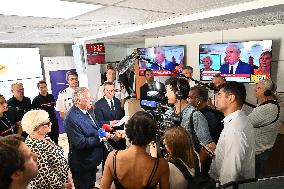 Bayrou Visits Crisis Center Amid Severe Heatwave in France - Paris