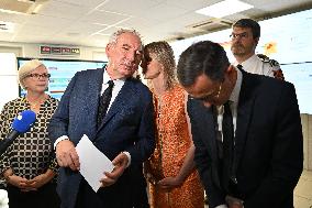 Bayrou Visits Crisis Center Amid Severe Heatwave in France - Paris