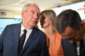 Bayrou Visits Crisis Center Amid Severe Heatwave in France - Paris