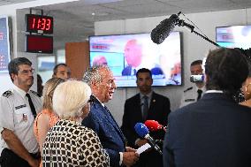 Bayrou Visits Crisis Center Amid Severe Heatwave in France - Paris