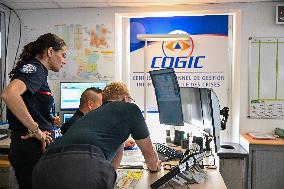 Bayrou Visits Crisis Center Amid Severe Heatwave in France - Paris