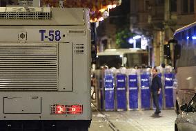 A Controversial Press Cartoon Leads To The Arrest Of Its Author And An Editor - Turkey