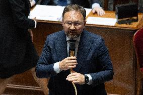 Questions to the government at the National Assembly - Paris RL