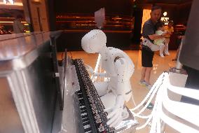 AI Humanoid Robot Pianist
