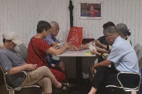 Citizens Enjoy Coolness in The Air-raid Shelter in Hangzhou